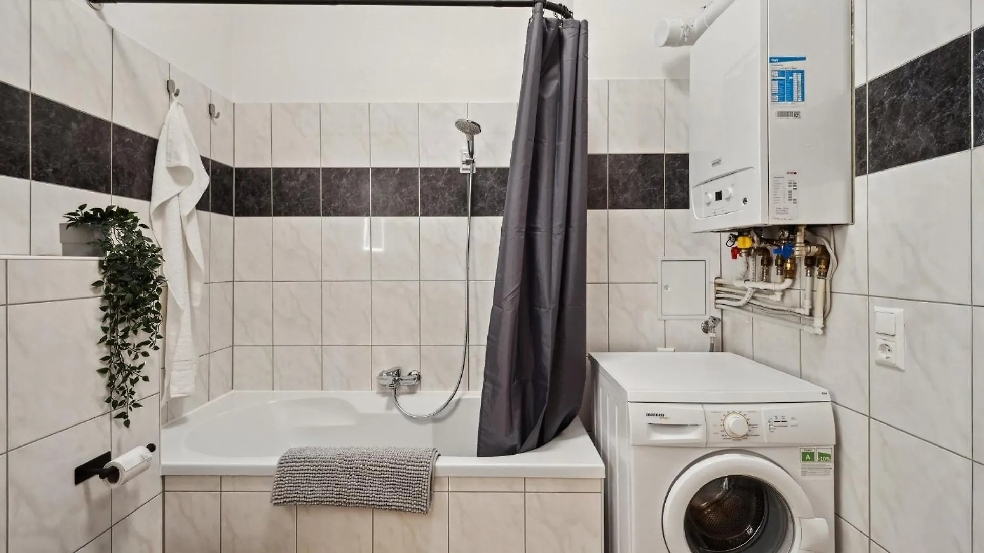 Apartment Helle Altbauwohnung 3 Zimmer & Balkon - Nahe Tu & Zentrum Dresden