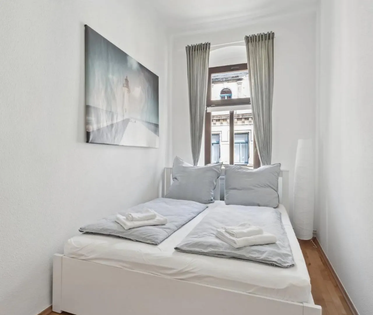 Helle Altbauwohnung 3 Zimmer & Balkon - Nahe Tu & Zentrum Dresden